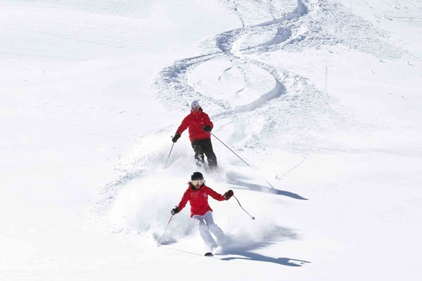 Ski lovers Ushuaia The Mountain Hotel Arinsal Ski lovers Ushuaia The Mountain Hotel Arinsal