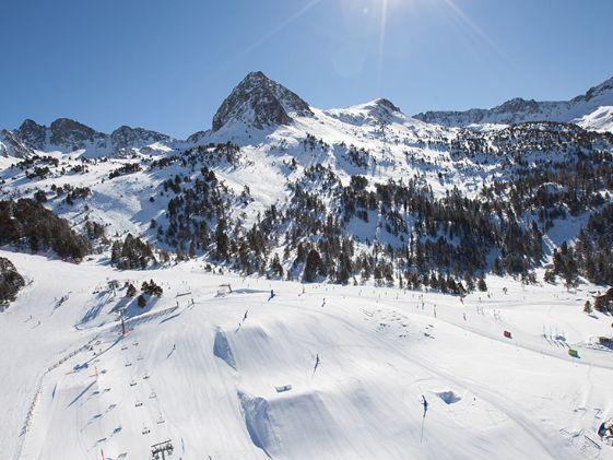 Esquí guía en Grandvalira Resorts Ushuaia The Mountain Hotel Arinsal Esquí guía en Grandvalira Resorts Ushuaia The Mountain Hotel Arinsal