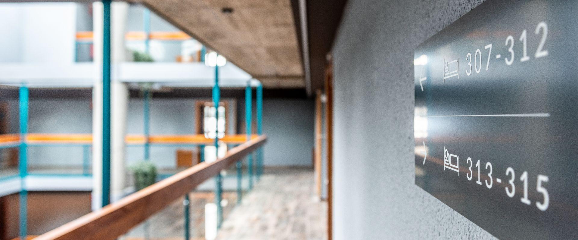 Contacto Ushuaia The Mountain Hotel Arinsal Contacto Ushuaia The Mountain Hotel Arinsal