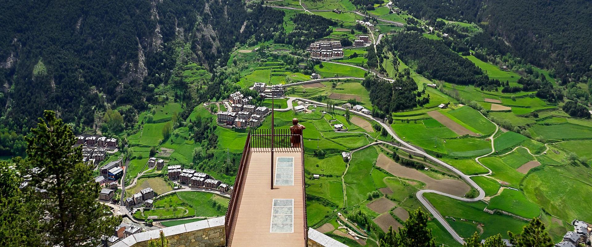 Actividades de Verano Ushuaia The Mountain Hotel Arinsal Actividades de Verano Ushuaia The Mountain Hotel Arinsal