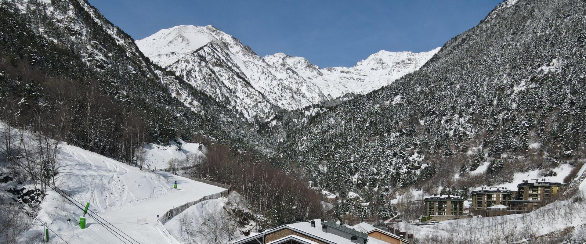 Activiadades de Invierno Ushuaia The Mountain Hotel Arinsal Activiadades de Invierno Ushuaia The Mountain Hotel Arinsal