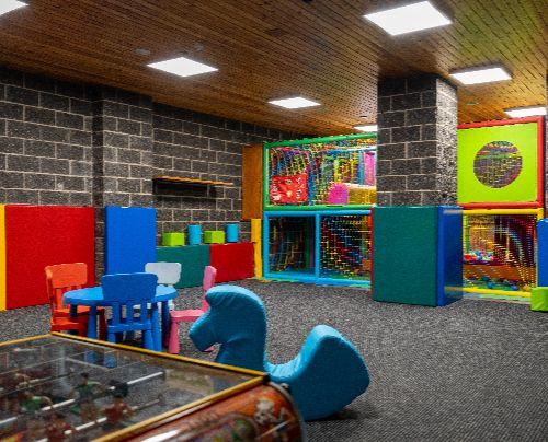 Parque infantil Chiki Park para los más pequeños Ushuaia The Mountain Hotel Arinsal Parque infantil Chiki Park para los más pequeños Ushuaia The Mountain Hotel Arinsal