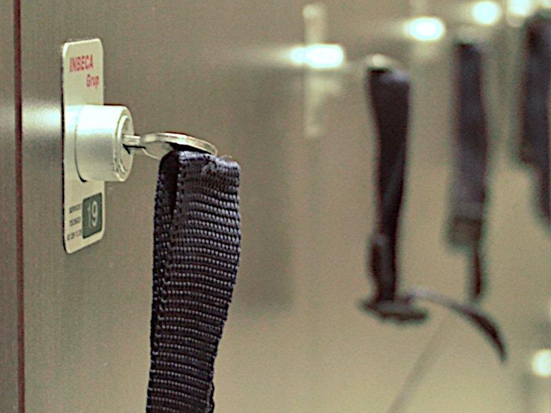 Guardaesquís gratuito Ushuaia The Mountain Hotel Arinsal Guardaesquís gratuito Ushuaia The Mountain Hotel Arinsal