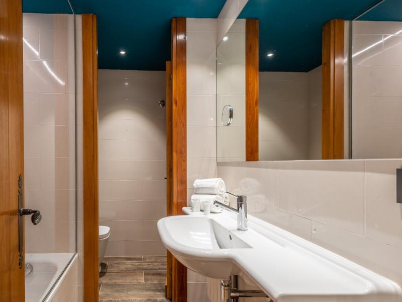 Baño Ushuaia The Mountain Hotel Arinsal Baño Ushuaia The Mountain Hotel Arinsal